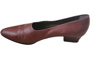 Cole Haan Women's career work office Brown leather low block heel pumps size 8